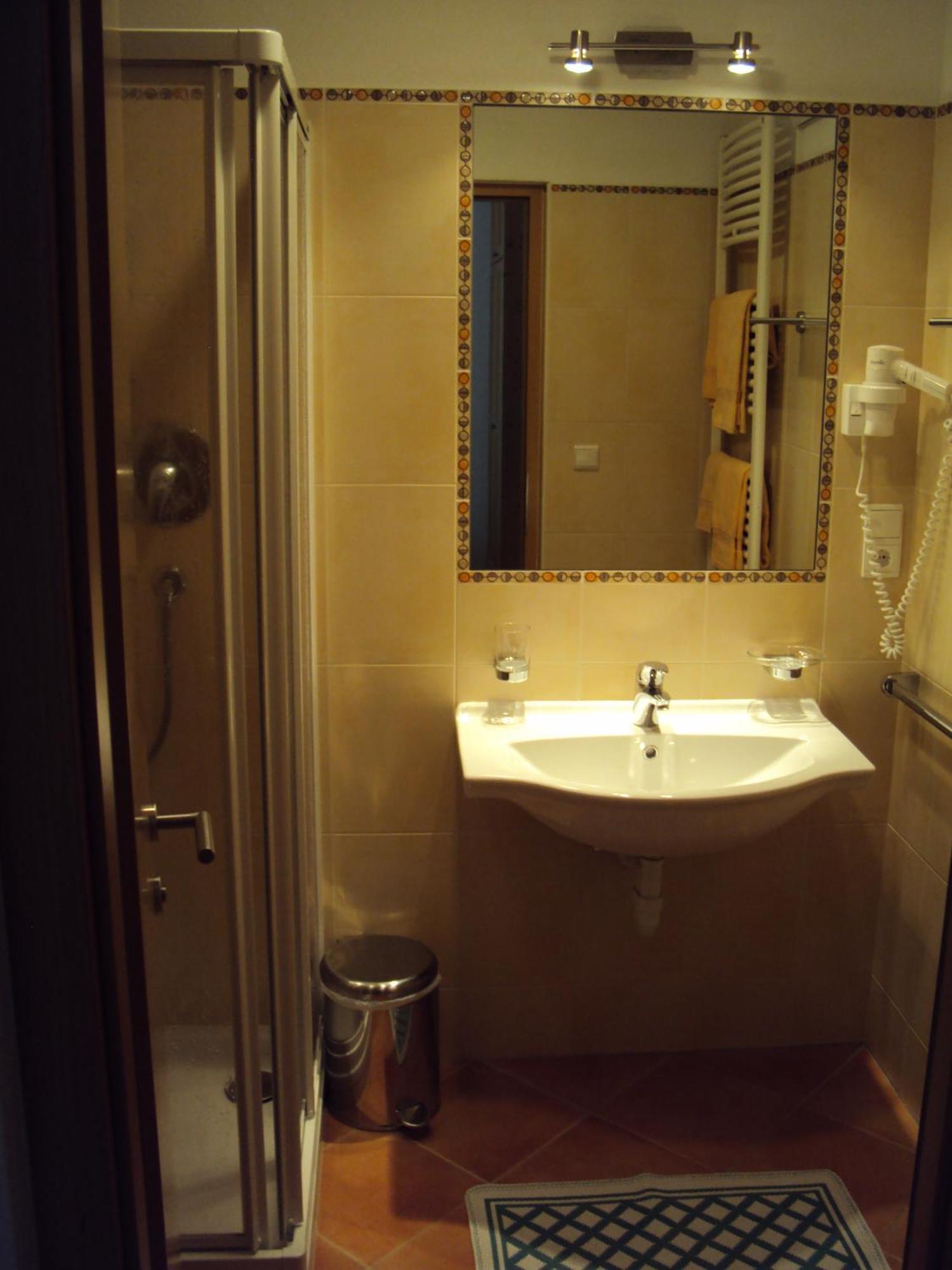 Haus Fliri Hotel Curon Venosta Cameră foto