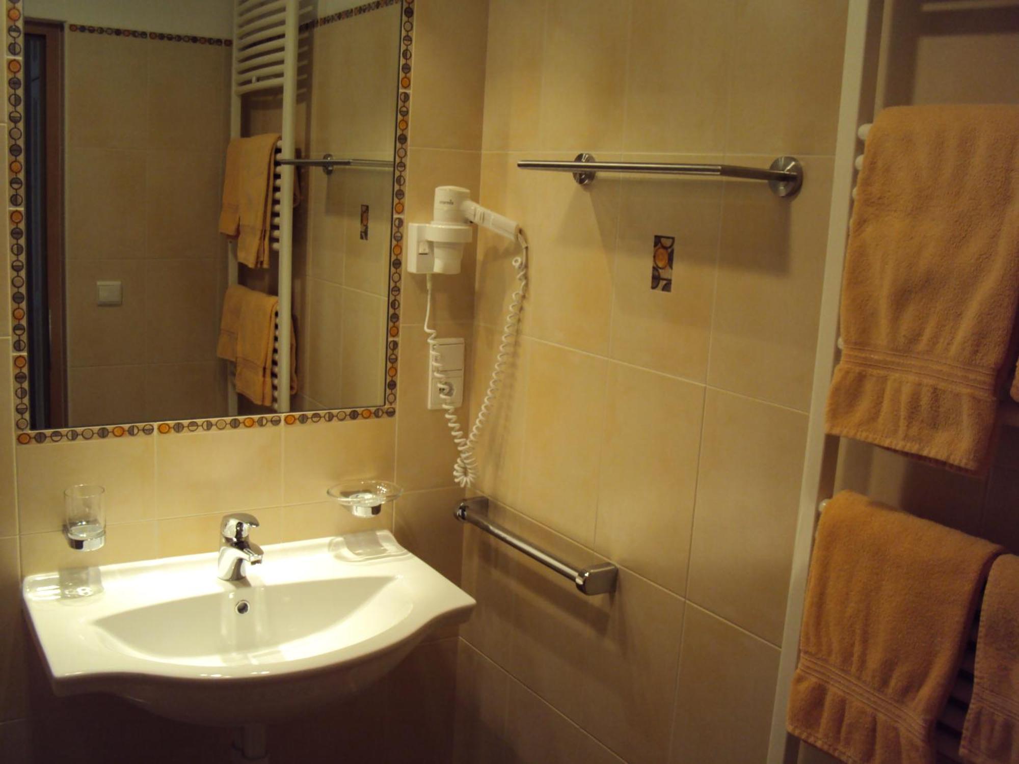 Haus Fliri Hotel Curon Venosta Cameră foto