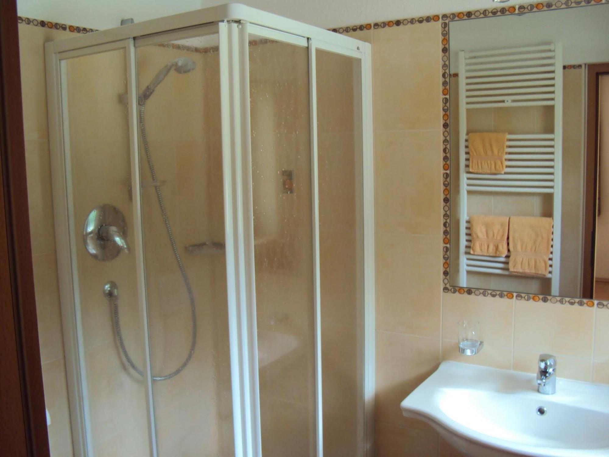 Haus Fliri Hotel Curon Venosta Cameră foto